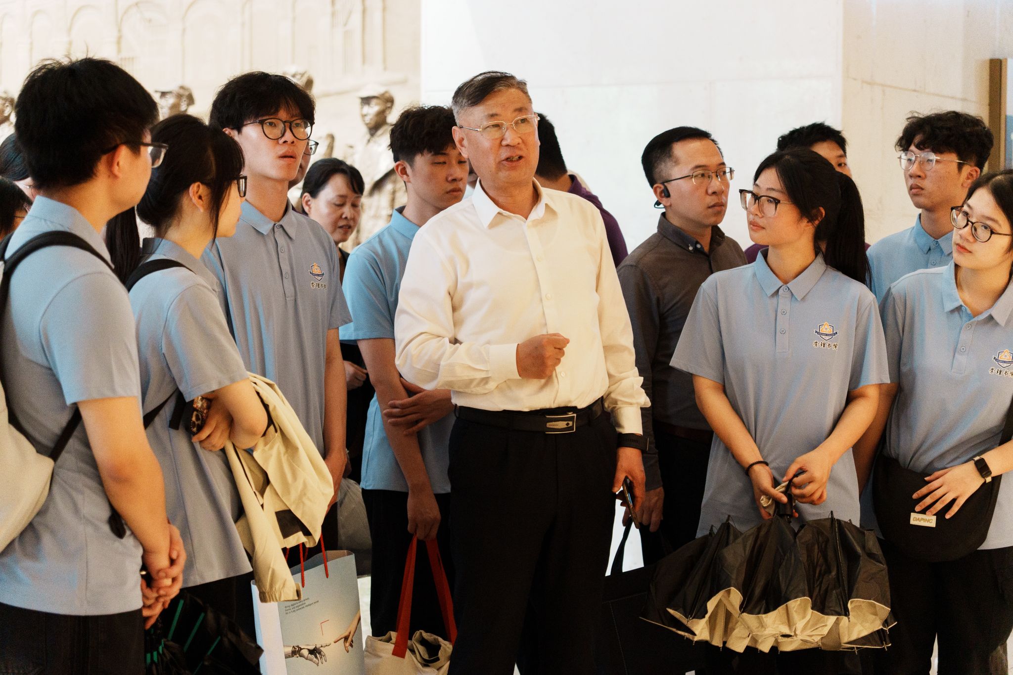 9A6CBD90F67323A7CE885442E03_2D00B577_5ADEE