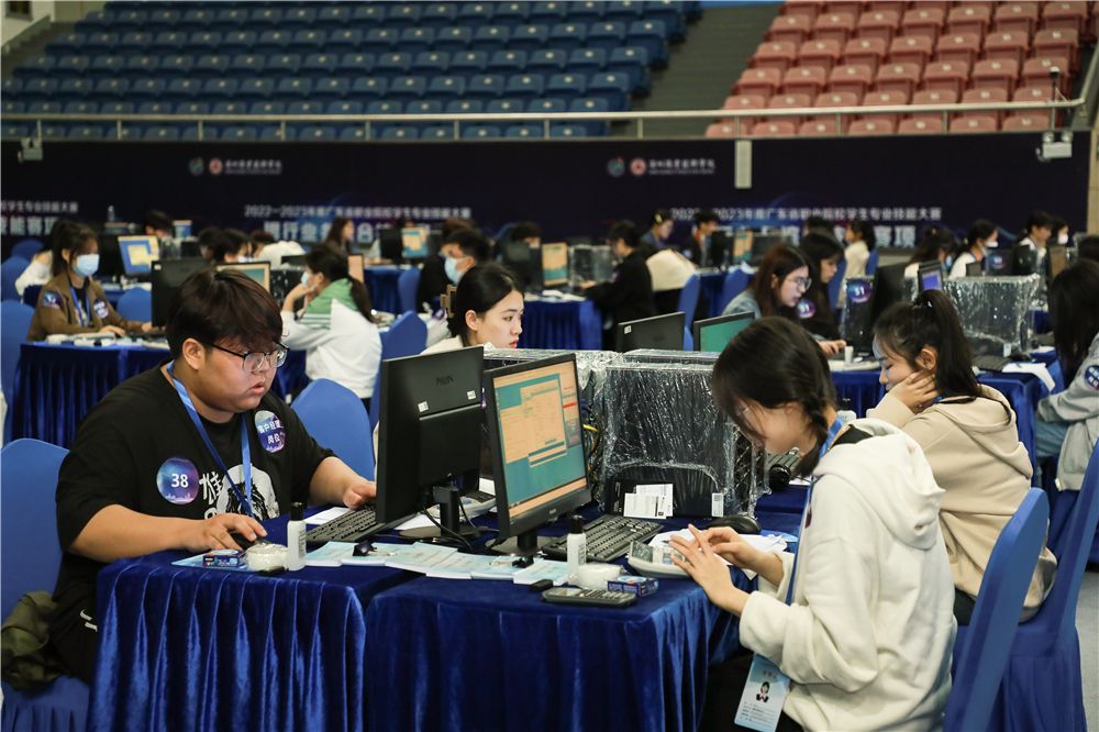 8E8BE80B3FB0DD5C2F7CE684D87_AC9211FA_1D96F