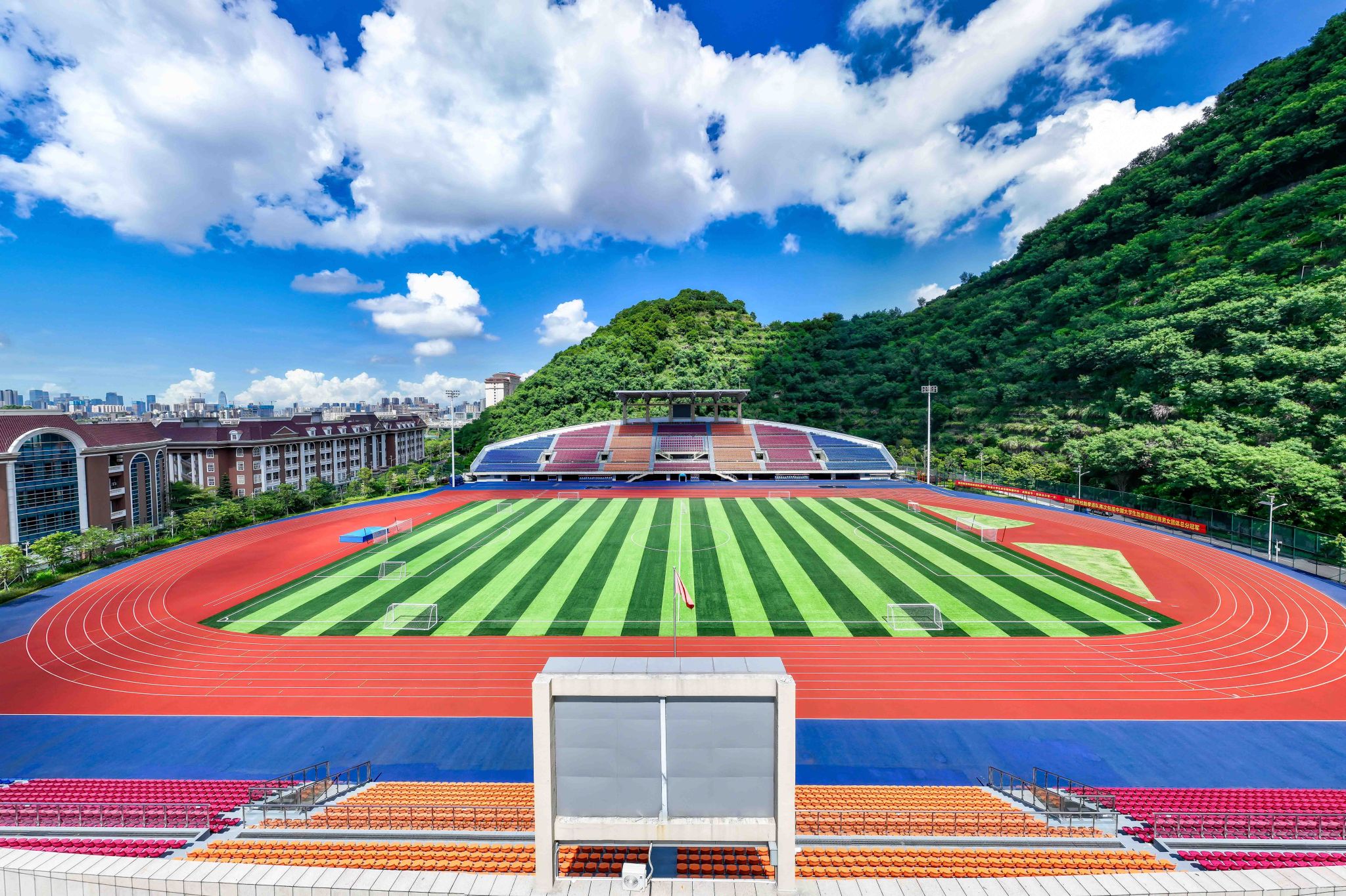 25EB81E75908273F699422562B9_7EAA6B6E_98251