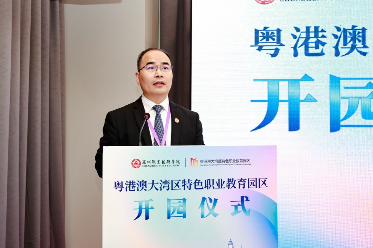 9417E79CC41B3E1AEECB31AF359_A64669DD_1F630