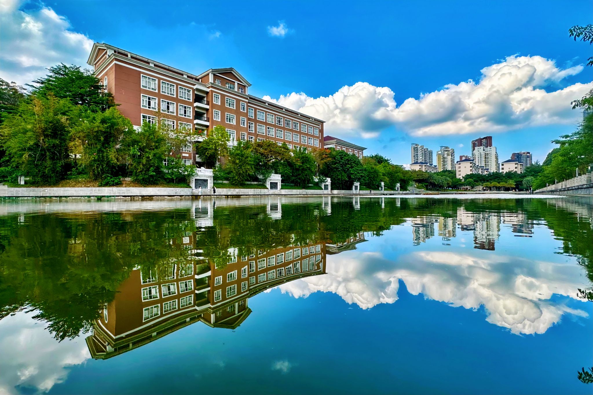 594D8B9E9BA624B587550871104_2C5958E4_6E470