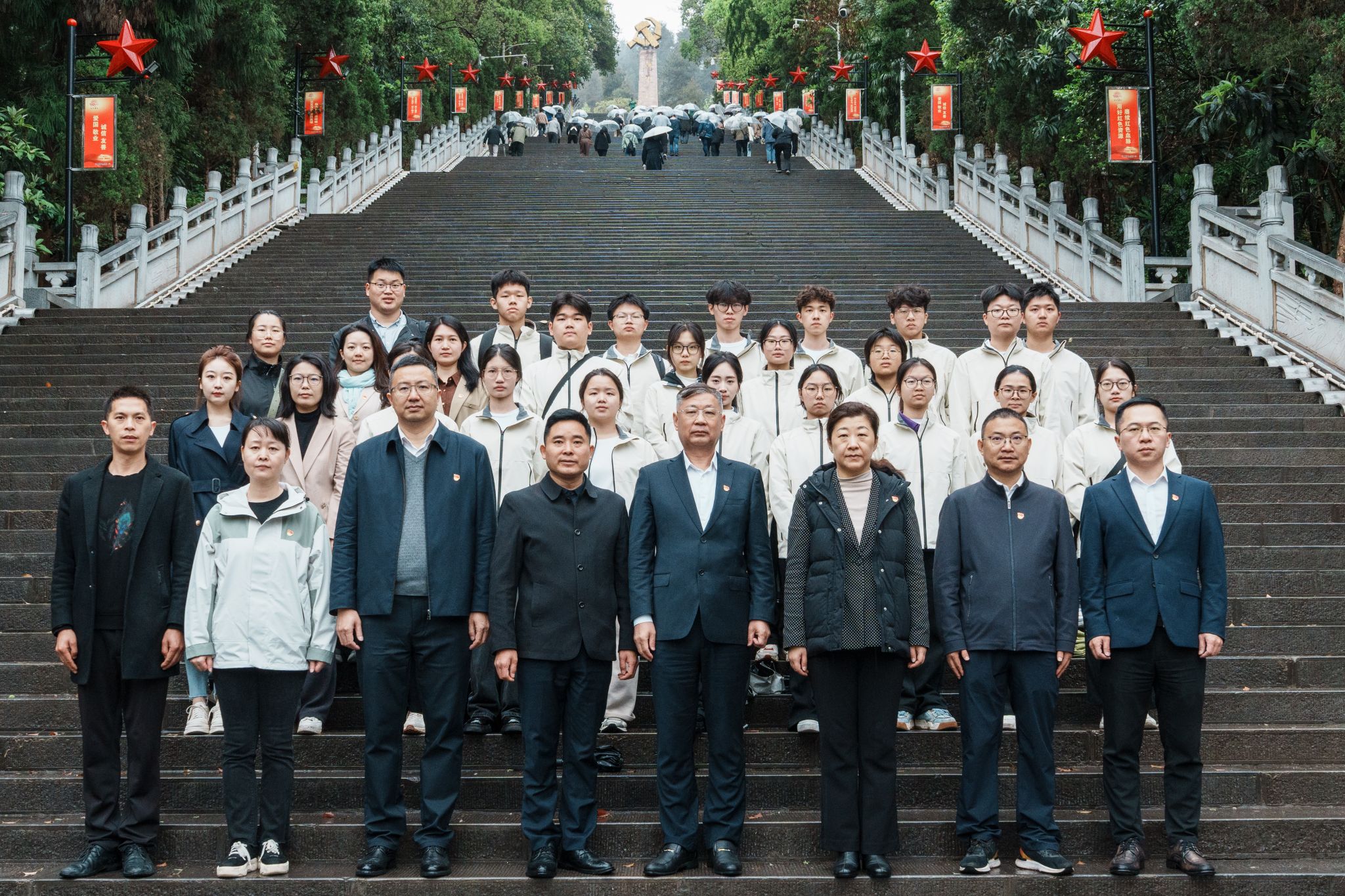 D1D8DD737F7B3A5831BBCF33E95_9DCD388A_9DC1F