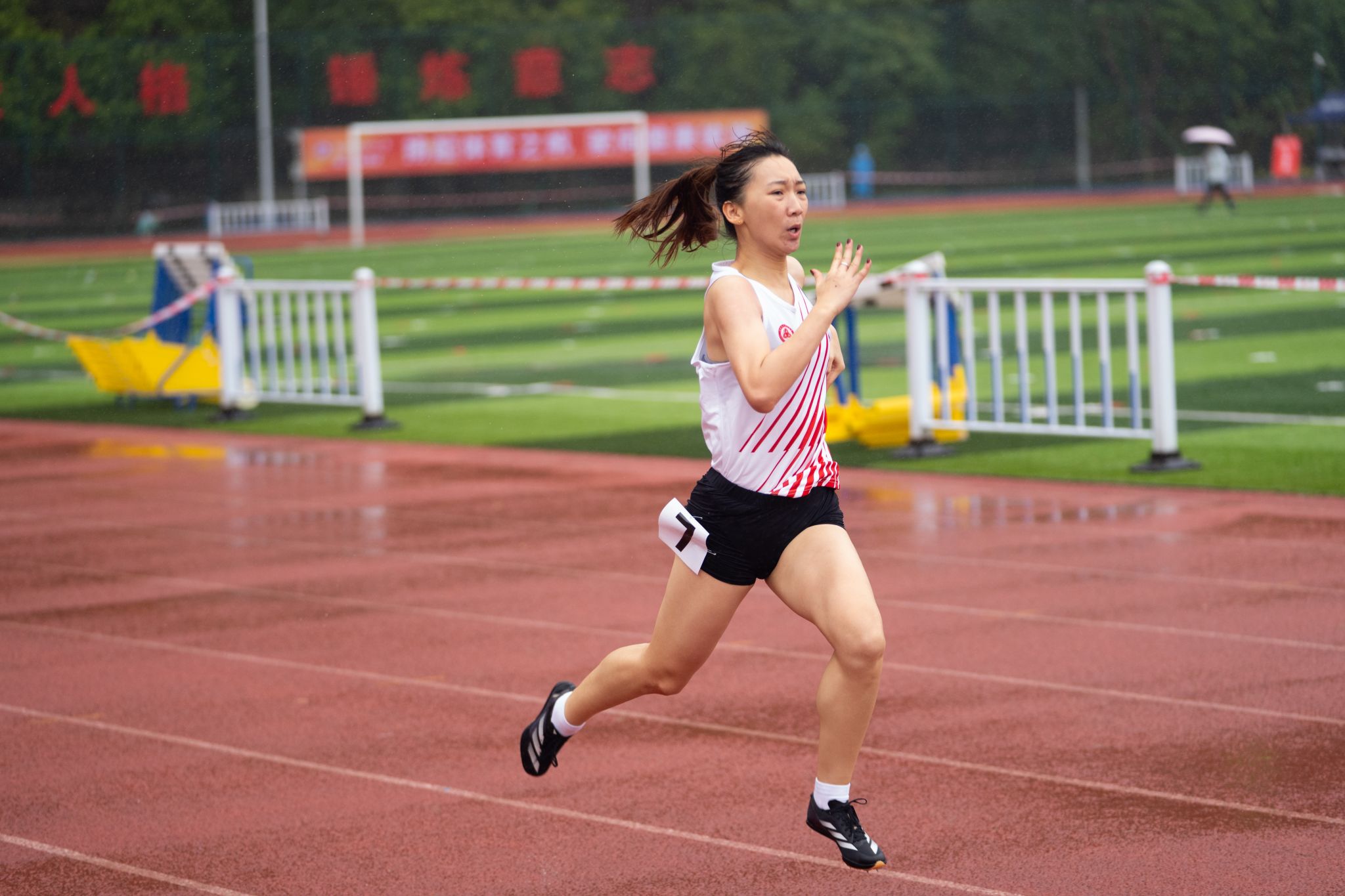 EEE0DC7538704A27C74689FC0B4_09B034D1_3FEE9