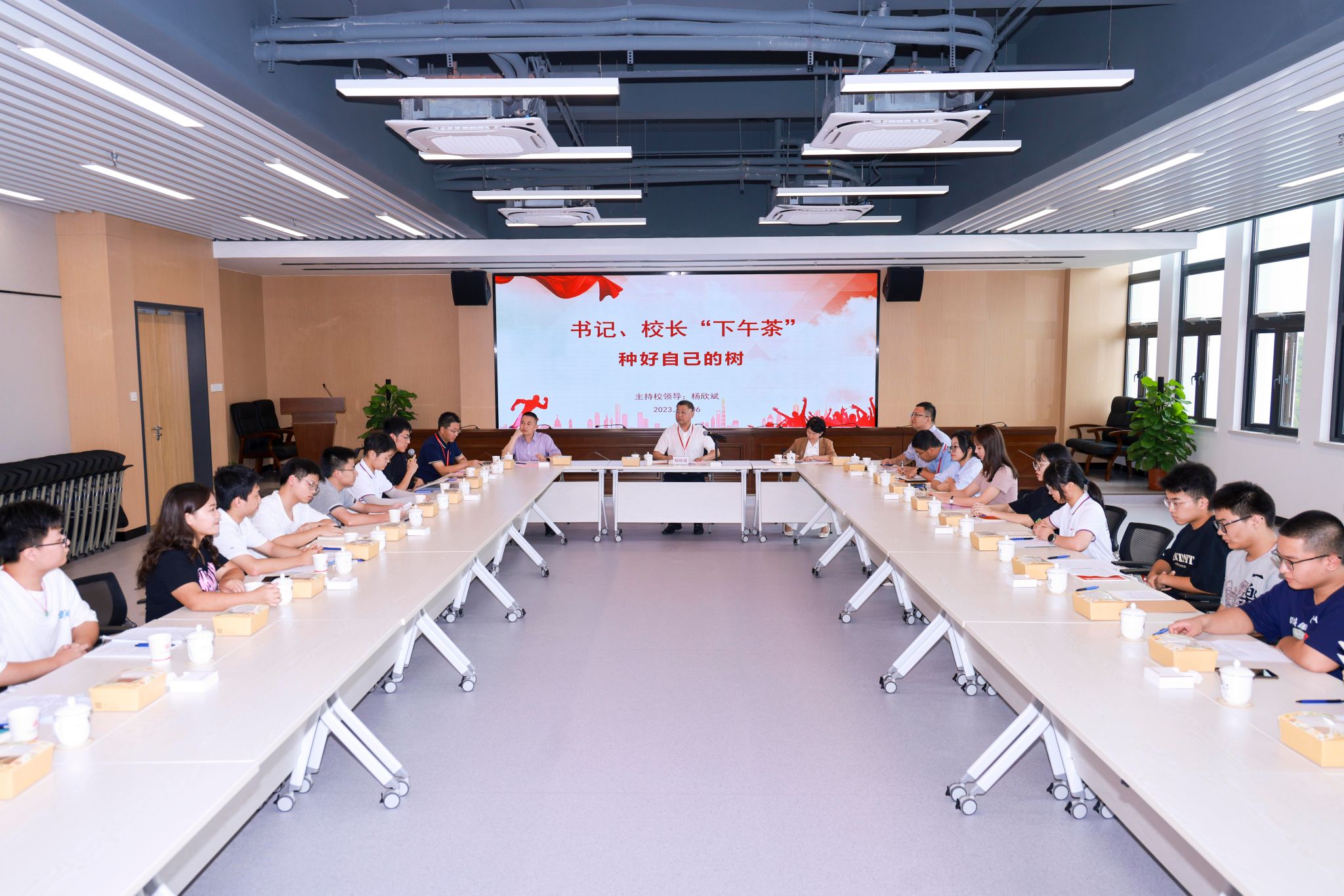 4B774E1C5BE671DE2C6A2AFE945_A688DC26_5979C 1