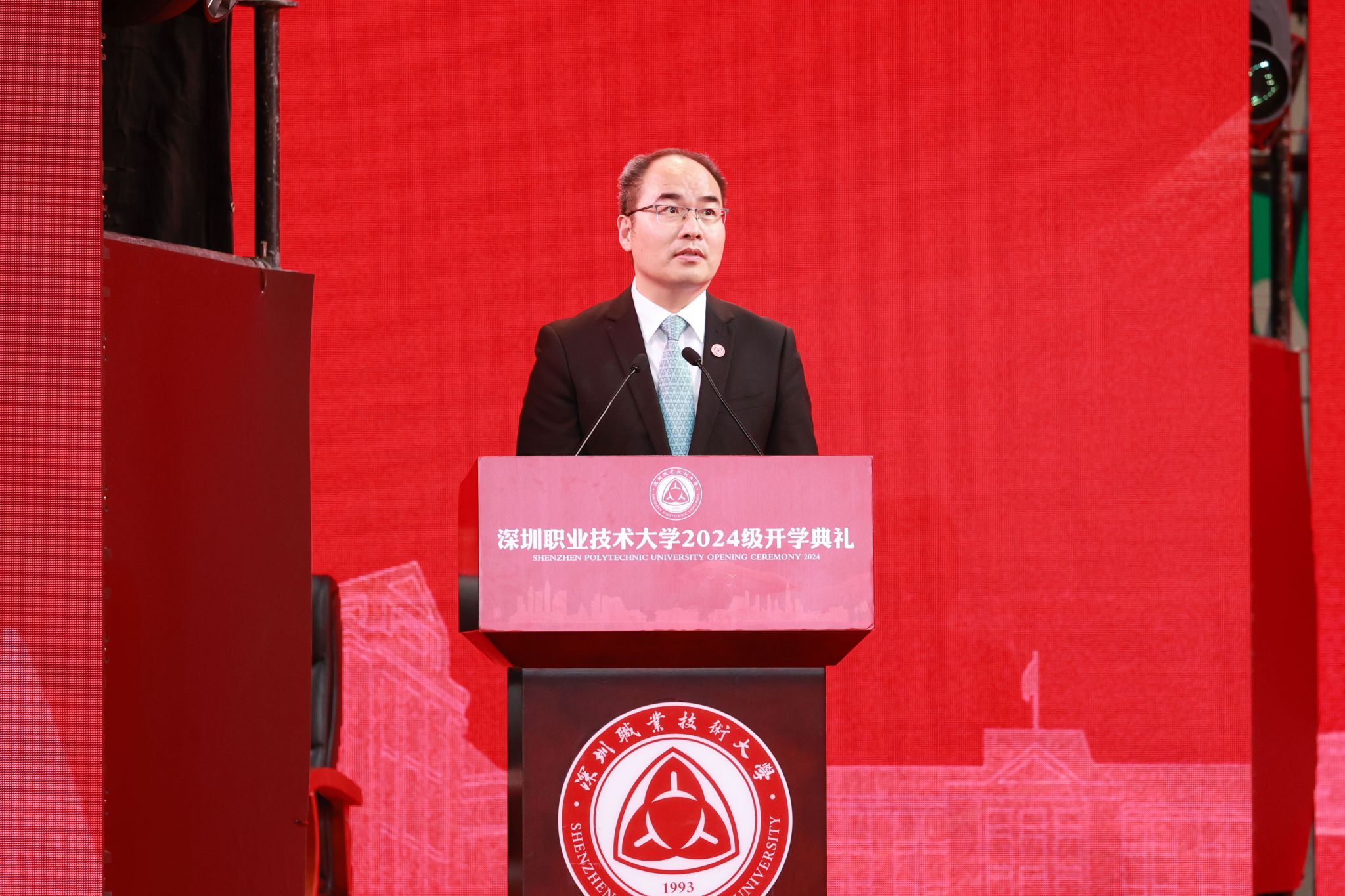 8021607E6FD24DEA199E44CA774_9A7952E1_64A08