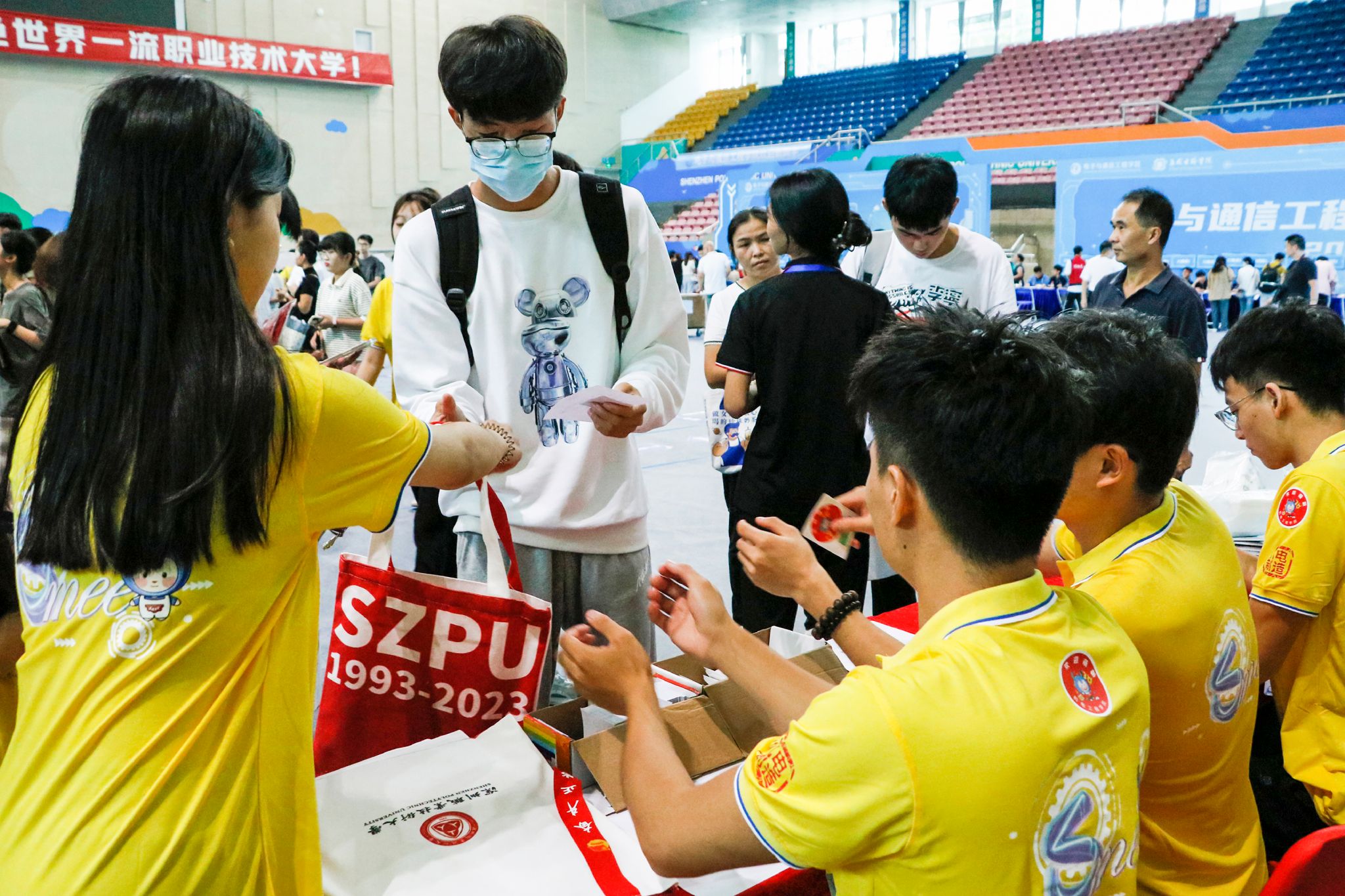 2D85BB04CDFA72056EF73A44264_E84016CF_6BFEB 2D85BB04CDFA72056EF73A44264_E84016CF_6BFEB