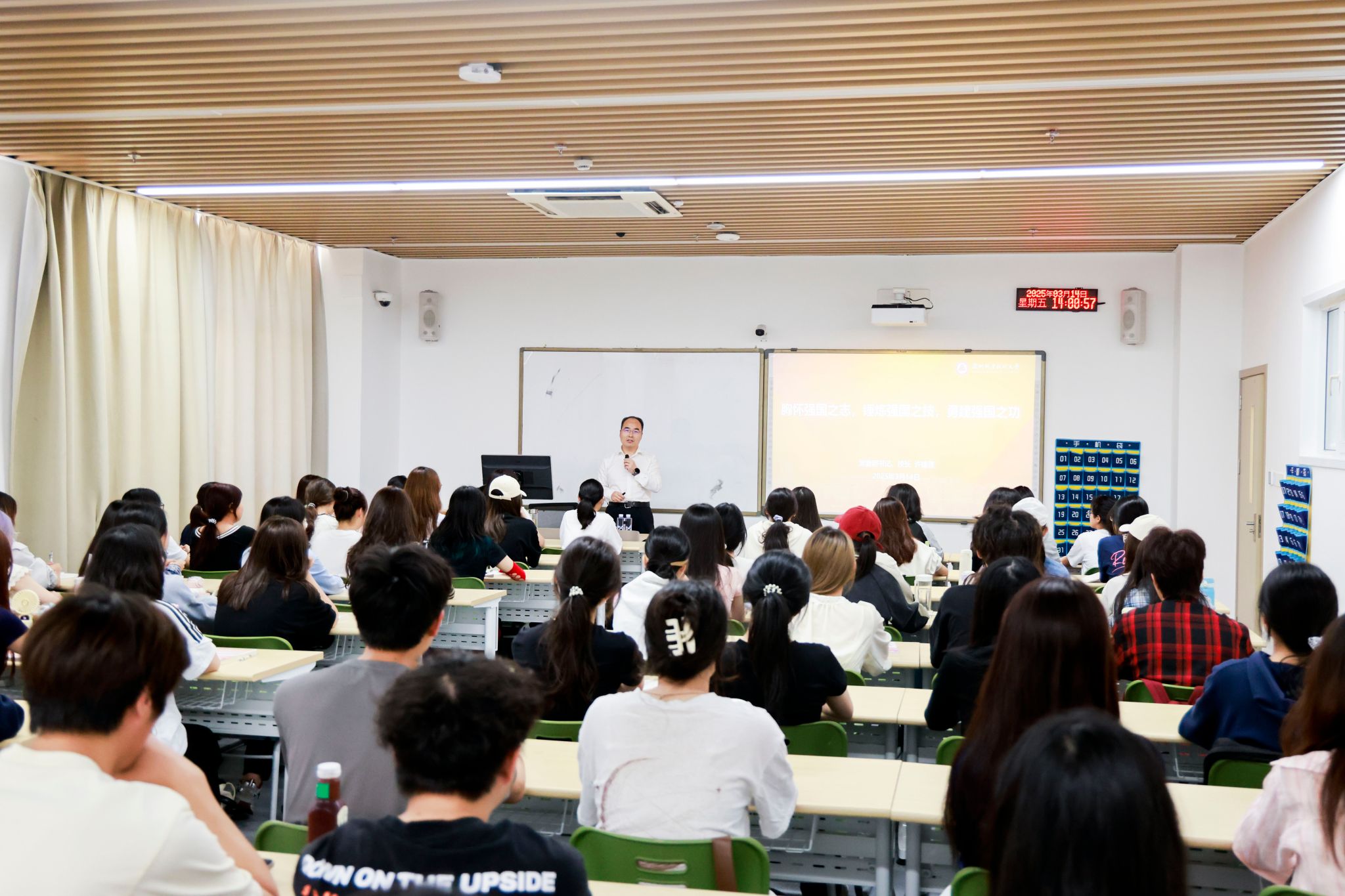 92384D8E6E46167BA630973DAAA_7B8321E6_52C7C