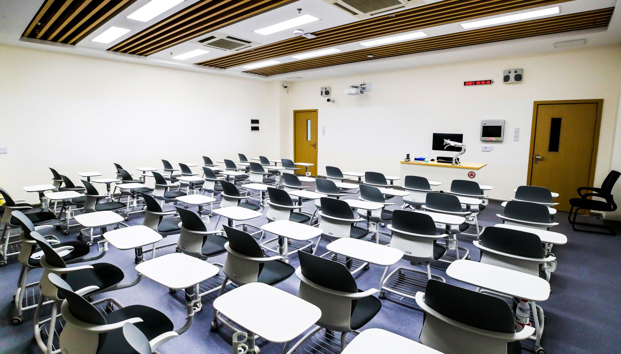 F4B3F887F56E0943AB7B8931D55_A6FEA944_58A2F