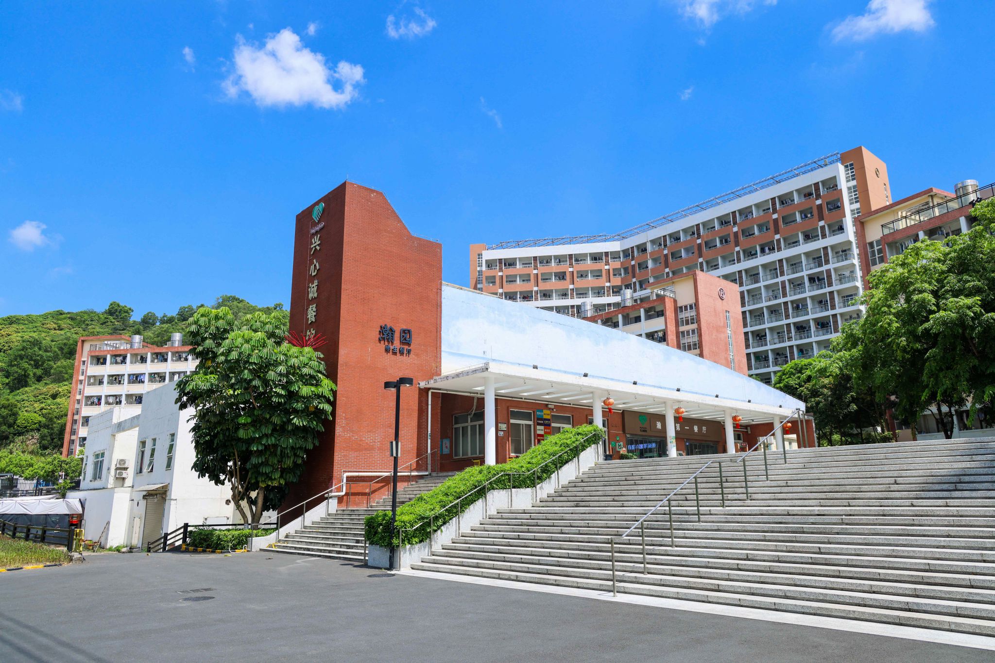 DAB5EB174A22A42367FA985A5FE_4CD940AF_805AD