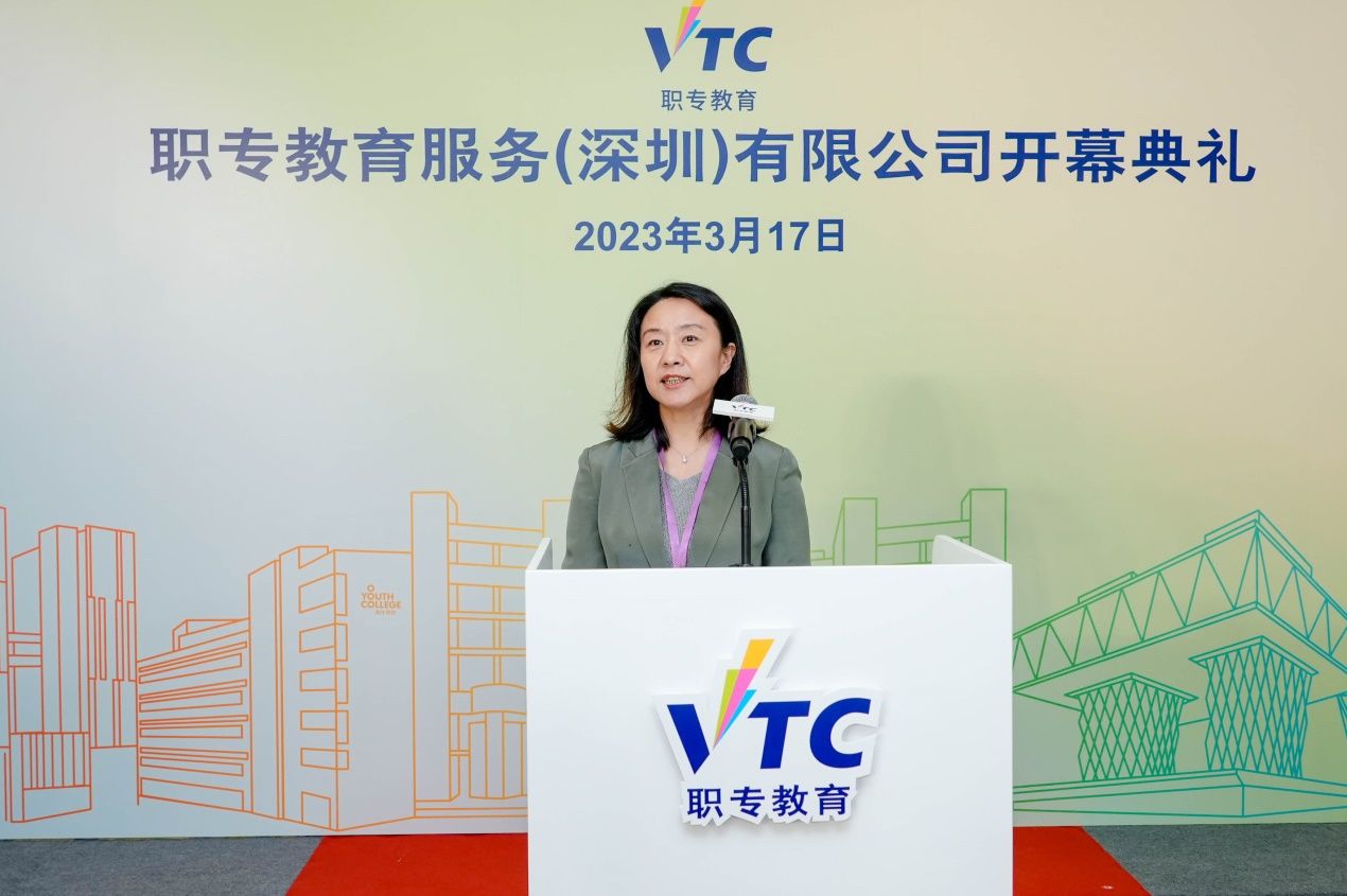 8B8195B4B21AFEFCE8EB008599A_CF7C412A_19DAA