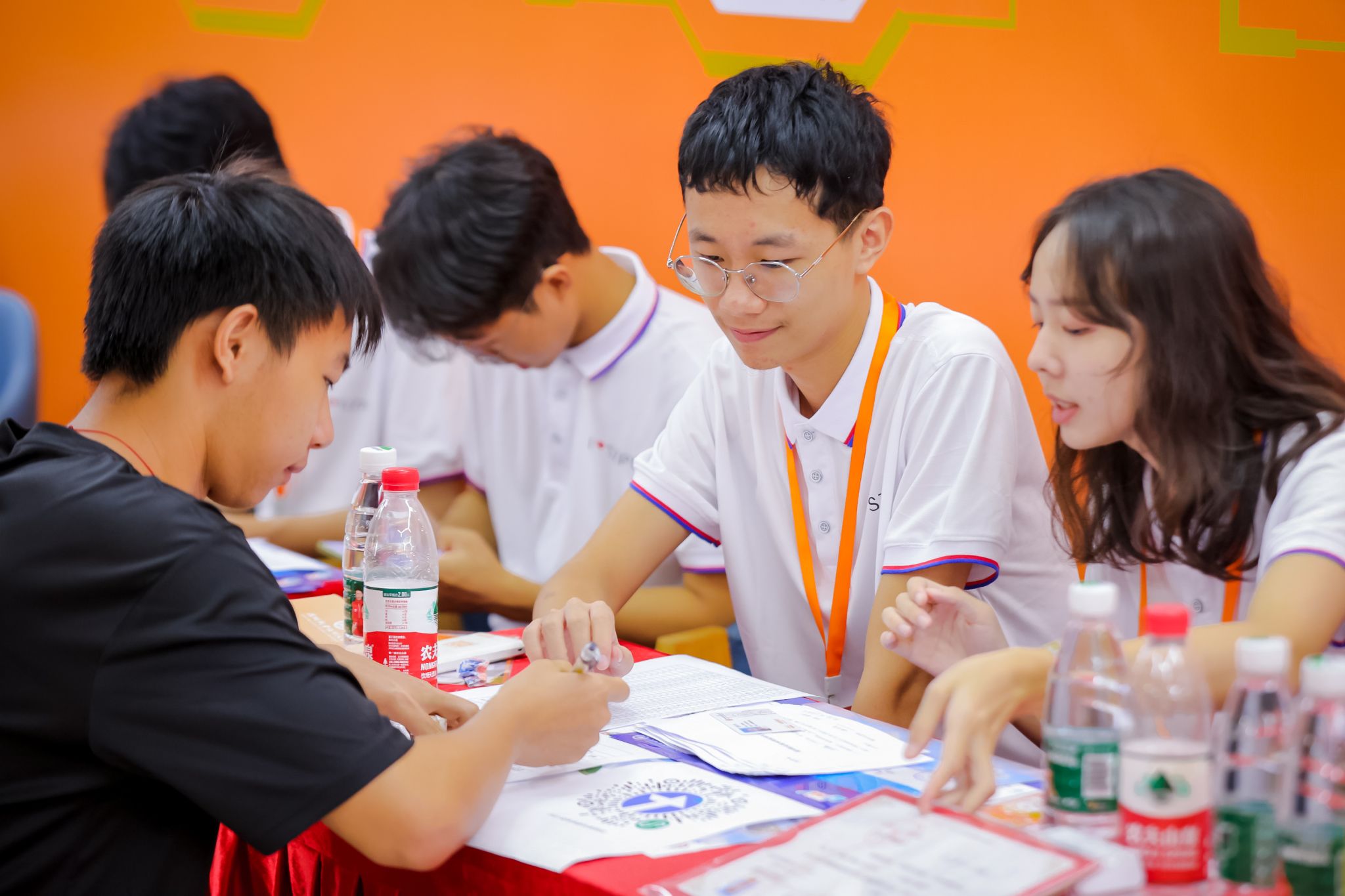 CD4DA929D643E572DC842147B23_9C8E6262_376EE